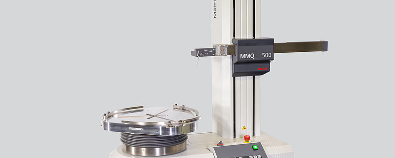 Mahr a développé un dispositif de centrage pour les bagues de roulement pour la machine de mesure de forme MarForm MMQ 500.