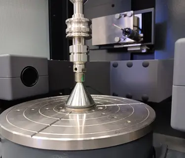 Thread measurement: Workpiece clamped between centers